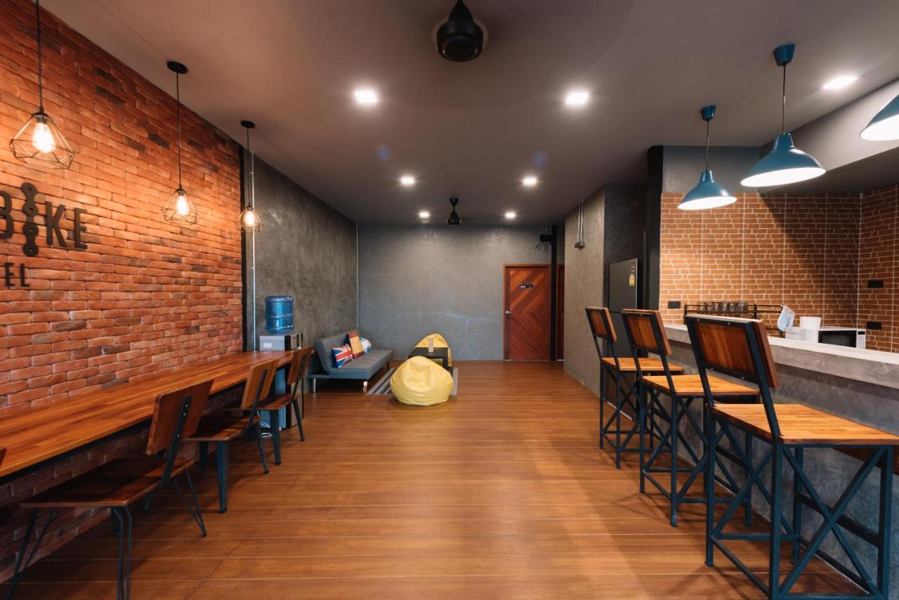 Bed & Bike Hostel Chiang Rai Exterior photo