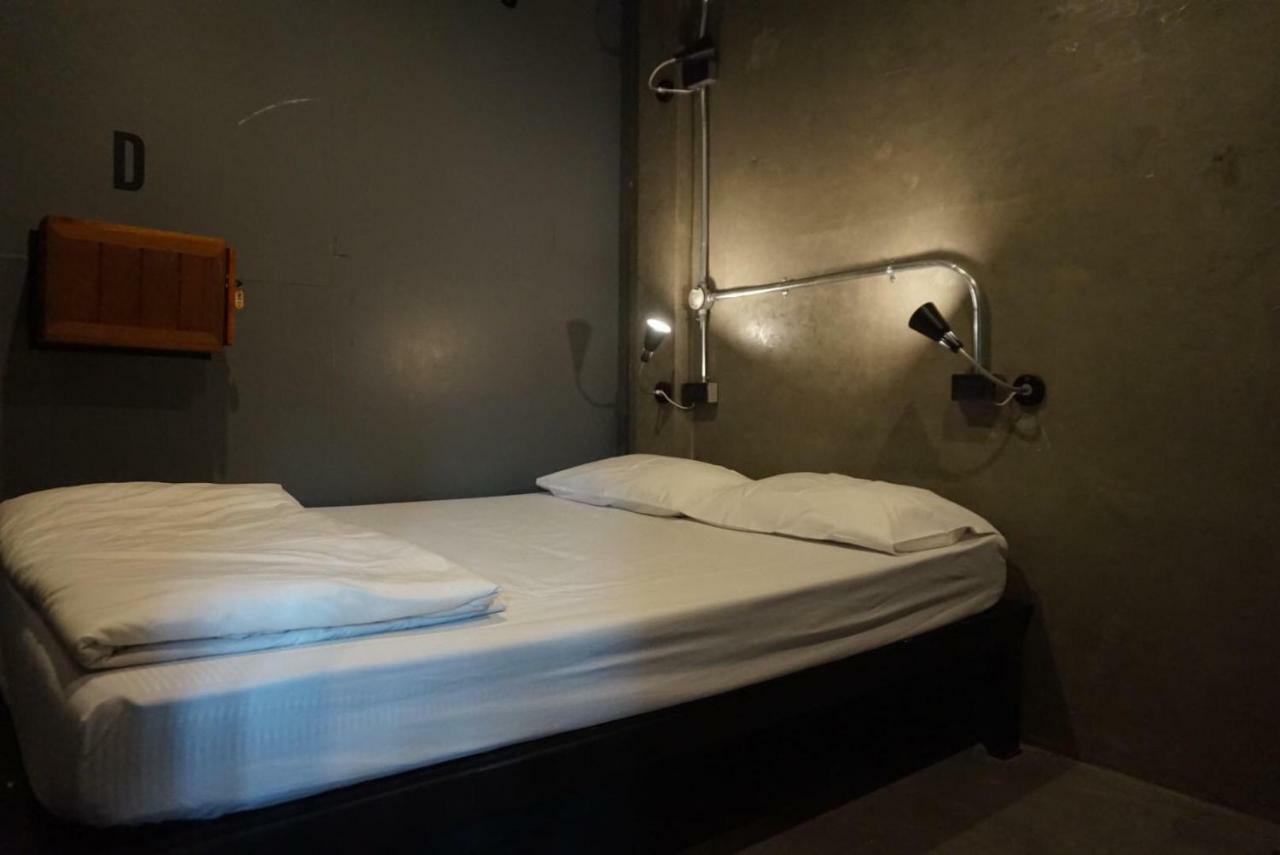 Bed & Bike Hostel Chiang Rai Exterior photo